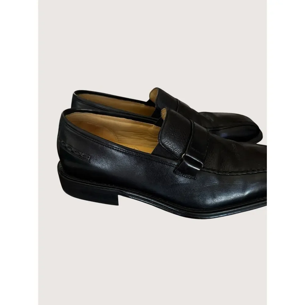 Johnston & Murphy Brass Boot black leather loafers. Genuine goatskin lining 8.5